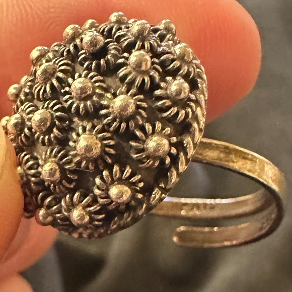 Vintage set: sterling silver braided wire cuff bracelet & adjustable dome ring - Picture 3 of 13